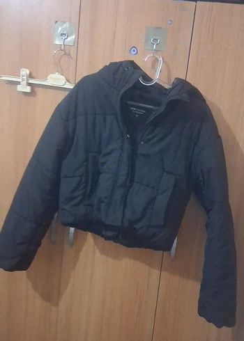 Siyah Düğmeli Kısa Kadın Kışlık Mont.boy 42.en 46 - Görsel 4