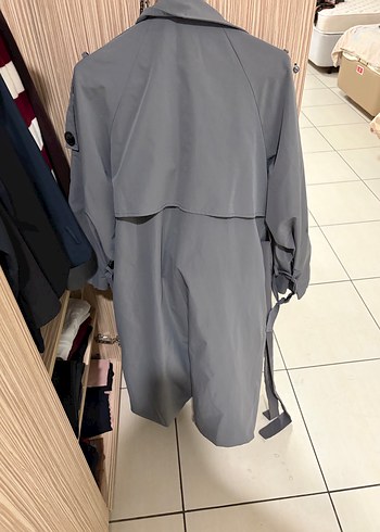 Gri Uzun Düğmeli Kadın Trençkot - Görsel 7