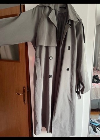 Gri Uzun Düğmeli Kadın Trençkot - Görsel 2