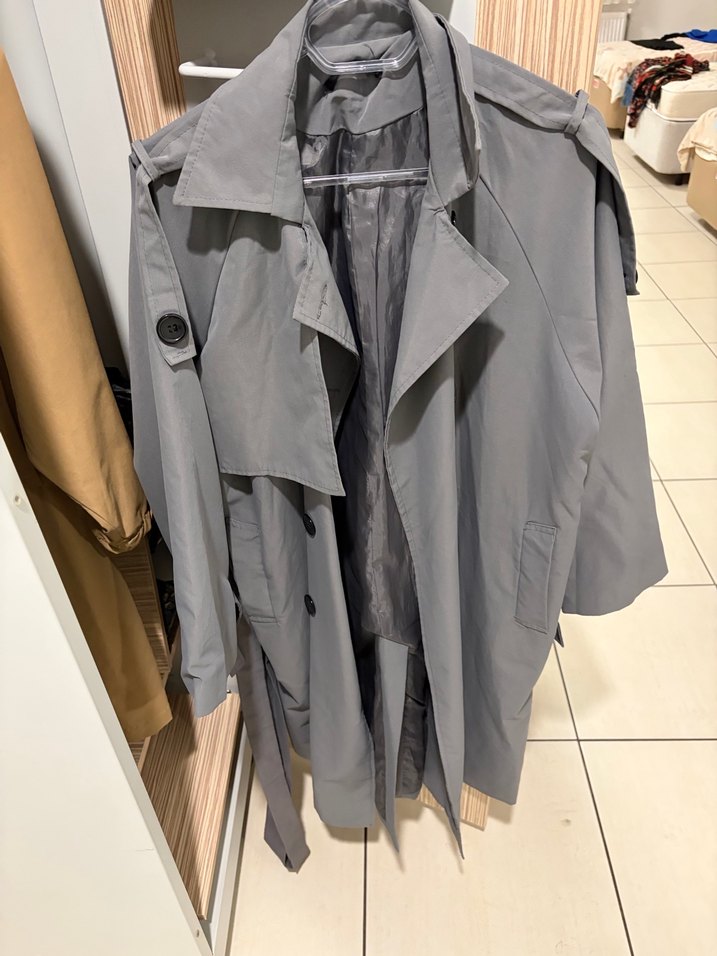 Gri Uzun Düğmeli Kadın Trençkot - Görsel 4