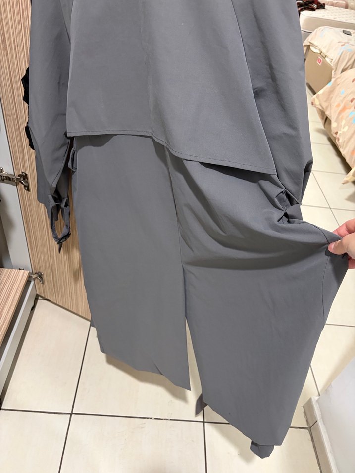 Gri Uzun Düğmeli Kadın Trençkot - Görsel 5