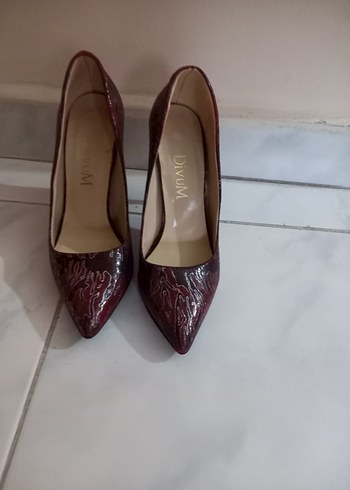 35 Beden bordo Renk Yenidir Bordo Yılan Derisi Desenli Dantel Detaylı Stiletto