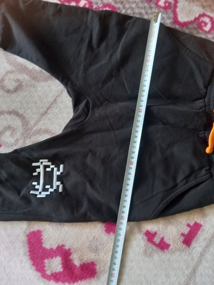 Siyah Nakışlı Erkek Çocuk Eşofman Altı kapri boydur - Görsel 3