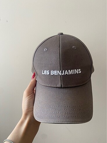 LES BENJAMİNS cap