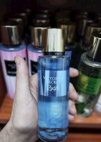 Victoria's Secret Rush Kadın Parfümü