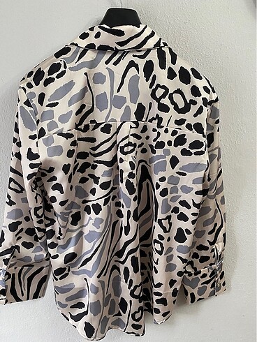 H&M Leopar desenli saten gömlek