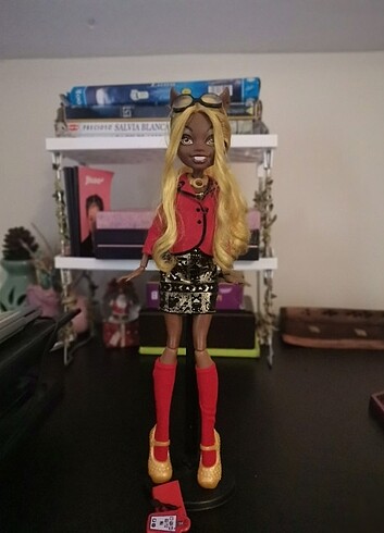 Clawdeen 