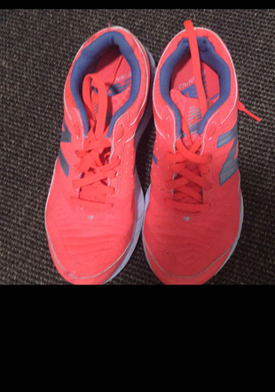 New balance spor ayakkabı