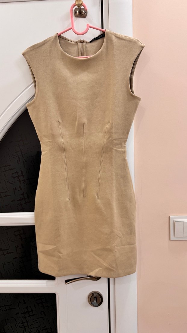 Kolsuz Bej Rengi Elbise - Görsel 2