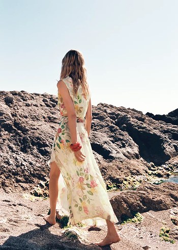 Çiçek Desenli Uzun Askısız Elbise - Görsel 6