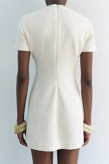 Zara İşlemeli Elbise - Görsel 2