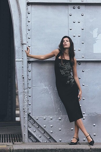 Zara taşlı siyah elbise - Görsel 9