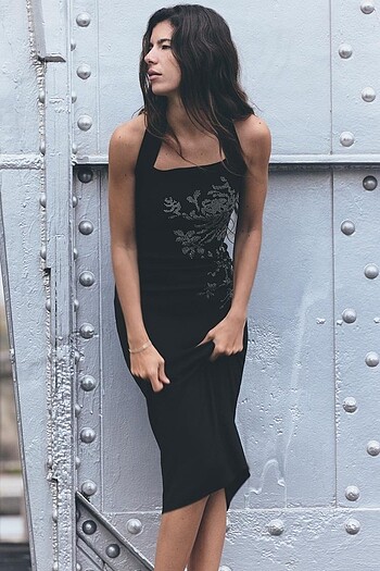 Zara taşlı siyah elbise - Görsel 3