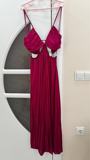 Zara Pencere Detaylı Elbise - Görsel 2