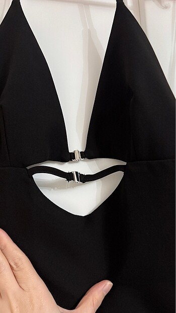 Zara Pencere Detaylı Siyah Kısa Elbise - Görsel 10