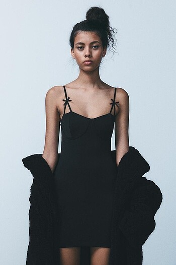 Zara siyah renkli fiyonklu elbise - Görsel 2