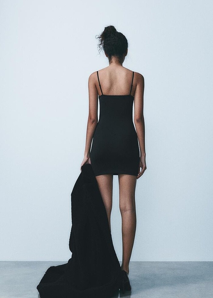 Zara siyah renkli fiyonklu elbise - Görsel 4