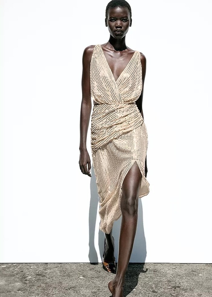 Zara Gold Rengi Pullu Elbise - Görsel 2