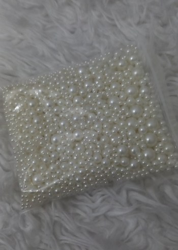 Parlak Beyaz Tırnak Süslemeleri - Görsel 2