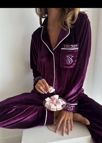 Mor Kadife Nakışlı Kadın Pijama Takımı