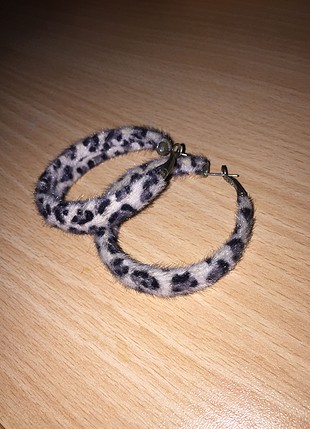 Leopar Desenli Küpeler