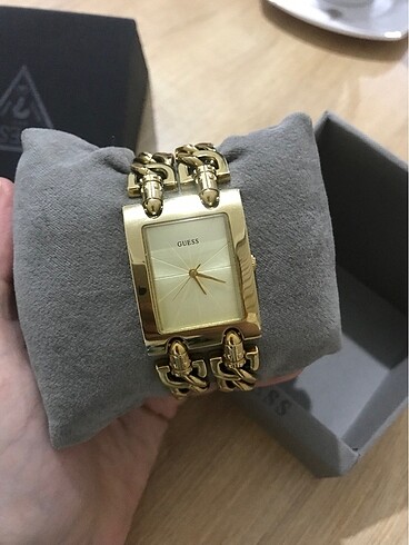 Guess Guess saat