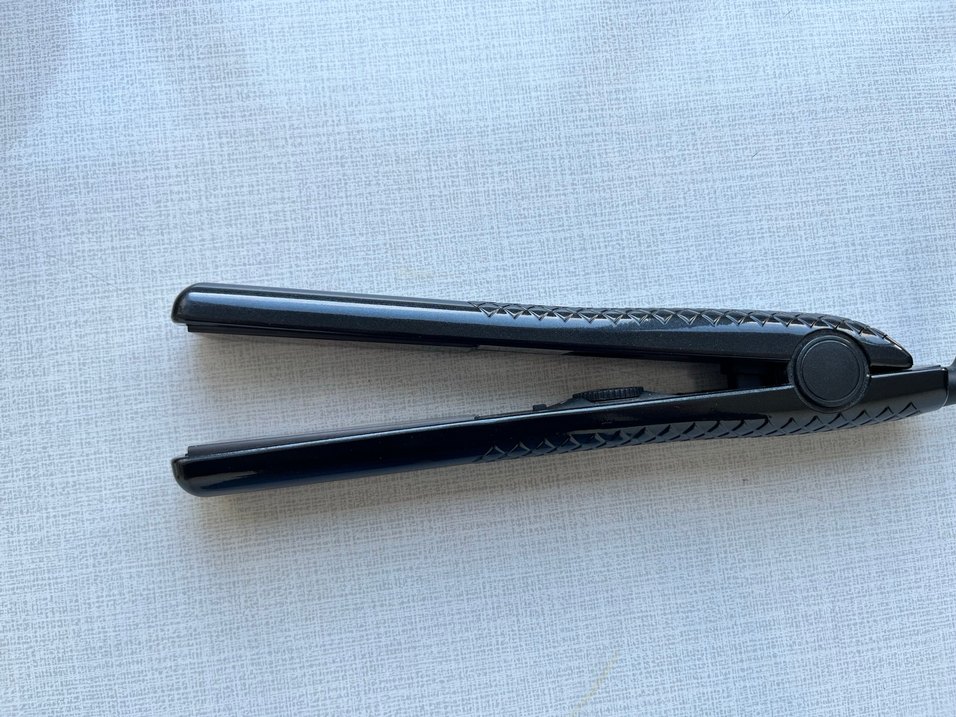 Sinbo Siyah Saç Düzleştirici - Görsel 2