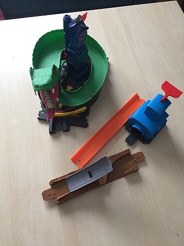 Yılan hotwheels