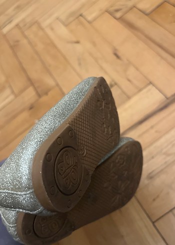 Kız Çocuk Altın Renk Parlak Fiyonk Detaylı Babet - Görsel 6