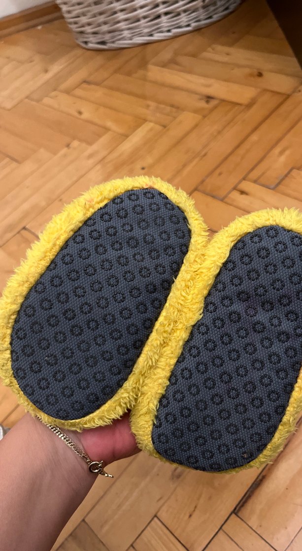 Sarı Nakışlı Kız Çocuk Sıcak Terlik - Görsel 2