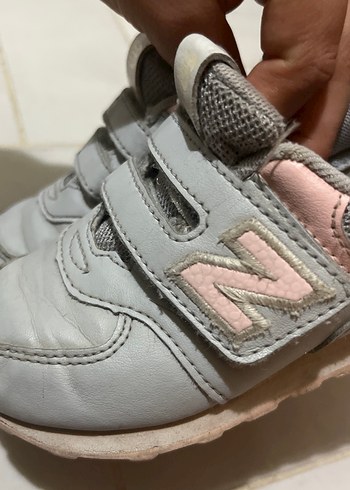 Kız Çocuk Gri Velcro Spor Ayakkabı - Görsel 3