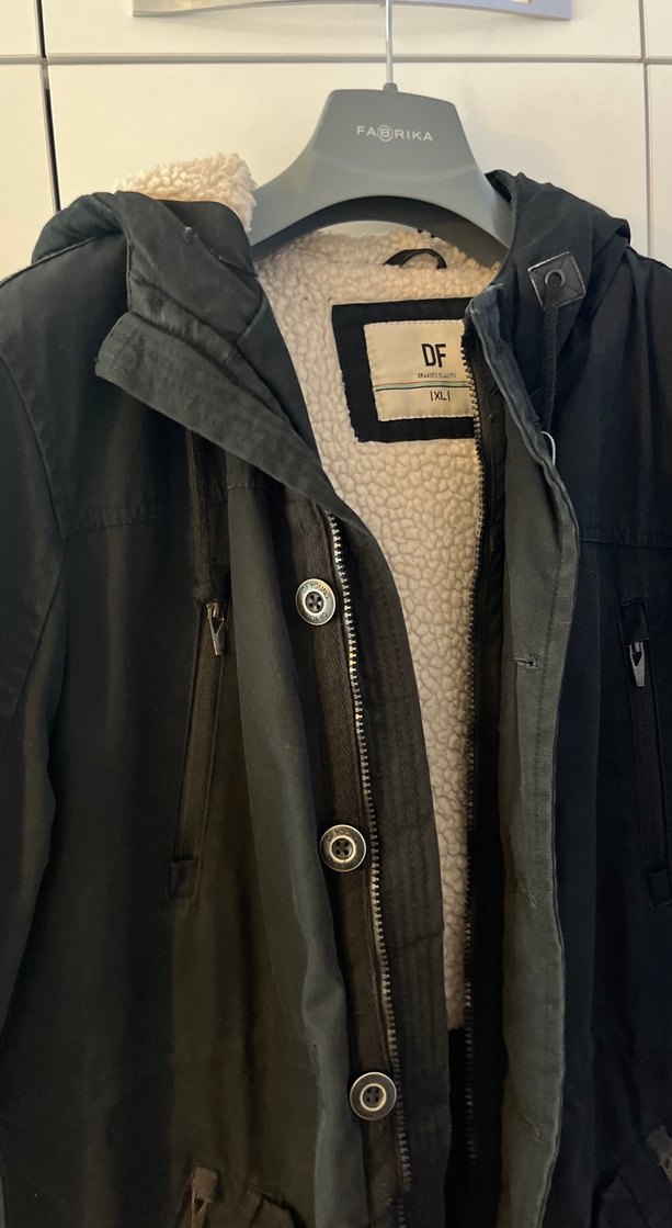 Siyah Düğmeli Erkek Midi Mont - Görsel 4