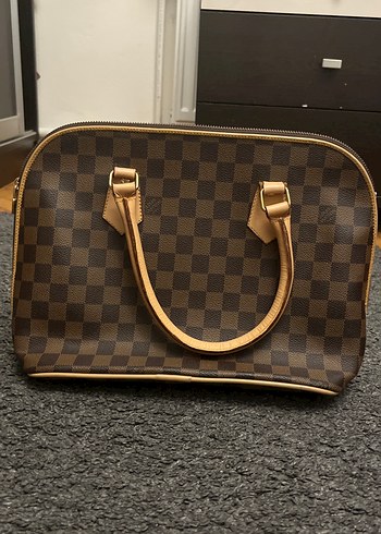 louis-vuitton