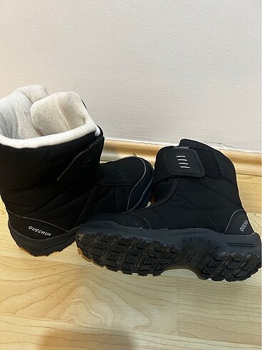 Decathlon Quechua 32 numara