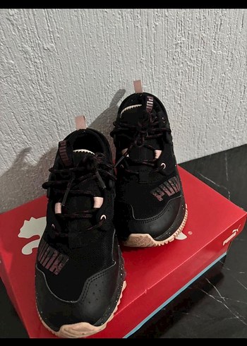 37,5 Beden siyah Renk Puma Pembe Siyah Spor Ayakkabı