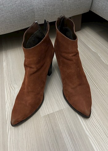 Kahverengi Süet Kadın Topuklu Bot - Görsel 7