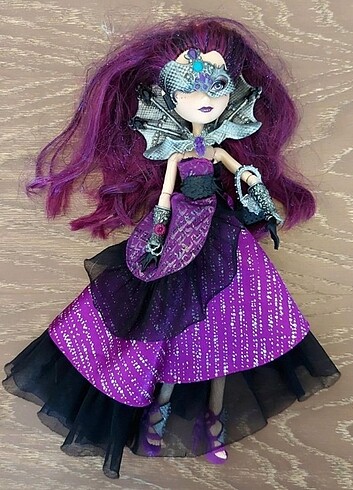 Ever after high raven