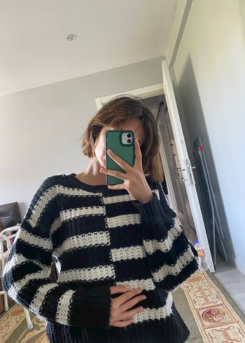 Siyah Beyaz Zebra Desenli Örgü Kadın Kazak