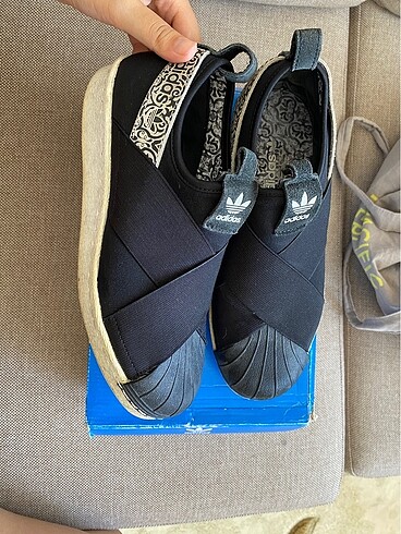 Adidas superstar slip-on
