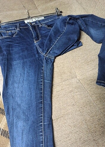 Sayılı kullanıldı hiç bir sorunu yoktur 36 kot pantolon  - Görsel 8