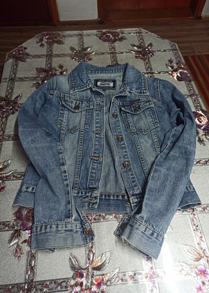 Sayılı KULLANILDI ikili takım S BEDEN kot mont ve KAPŞONLU SWEAT - Görsel 4