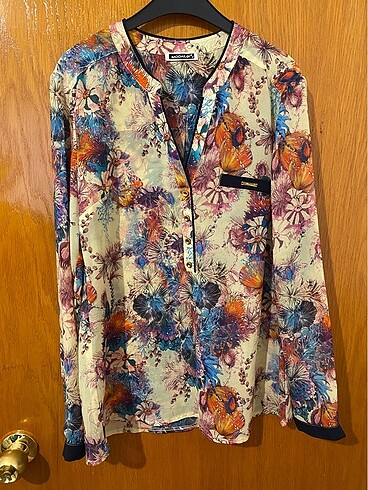 Moda ilgi gömlek
