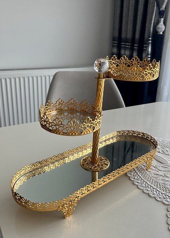 Altın Renkli Dantel Detaylı Dekoratif Ayna - Görsel 2