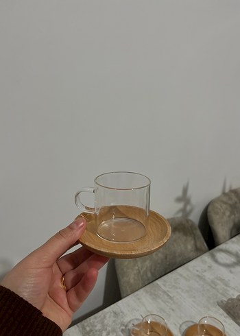 Bej Cam Fincan Takımı Ahşap Tabağıyla - Görsel 2