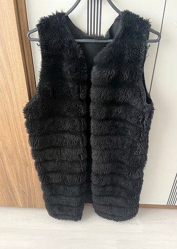 Siyah Kürk Detaylı Kadın Yelek - Görsel 2