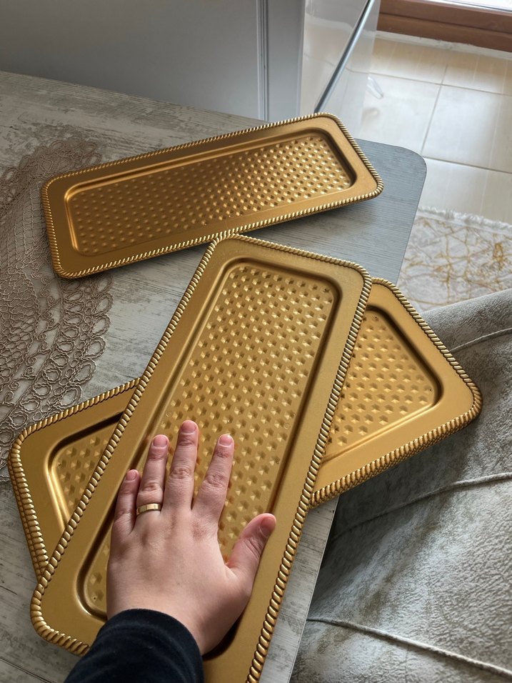 Parlak Altın Renkli Mutfak Tepsileri - Görsel 3