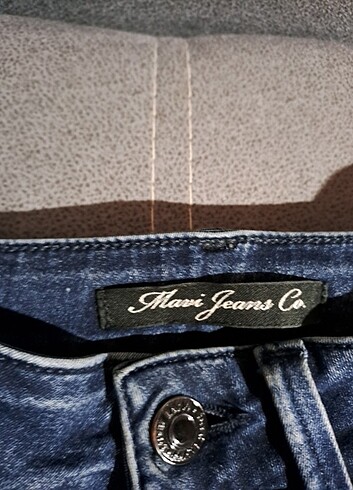 #Mavi Yumuşacık likrali bir pantolon - Görsel 3