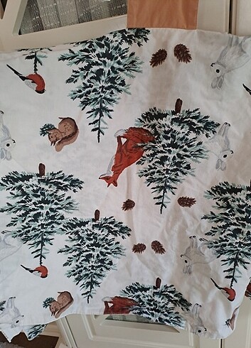 Yeni gibi ! Pierre Cardin Puset Örtüsü - Görsel 5