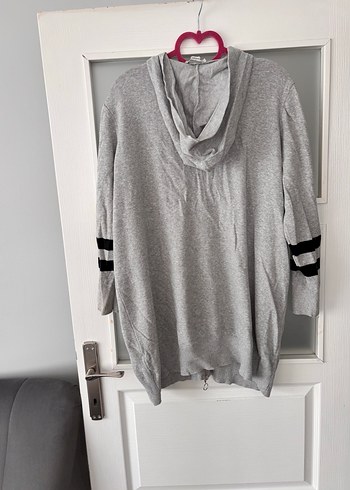 Gri Kapüşonlu Spor Kesim Kadın hırka - Görsel 7