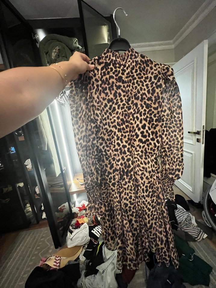 Leopar Desenli Uzun Kollu Midi Elbise - Görsel 2